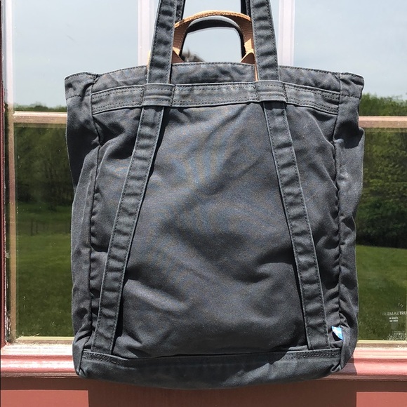 Fjallraven Totepack No. 1 in Black - Picture 5 of 8